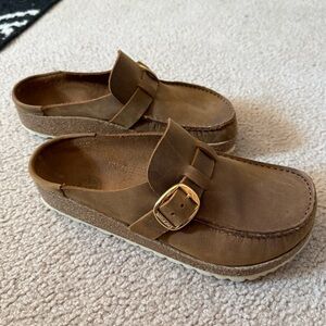 Women’s Birkenstock Buckley Clog